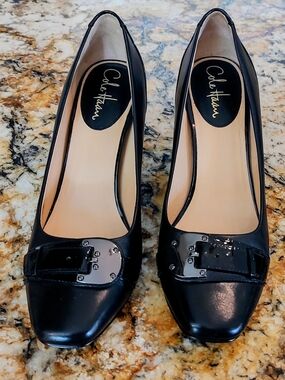 Cole Haan Black Leather Buckle Pumps SZ 9 B